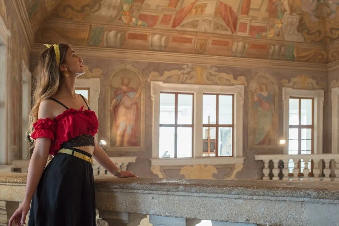 ostrov-letohradek-balkon-scaled-1